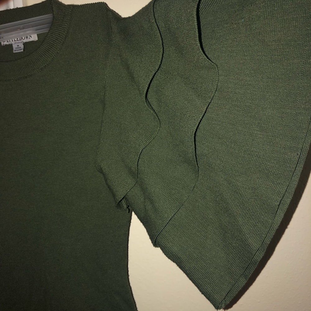 Fluffy shoulder dress